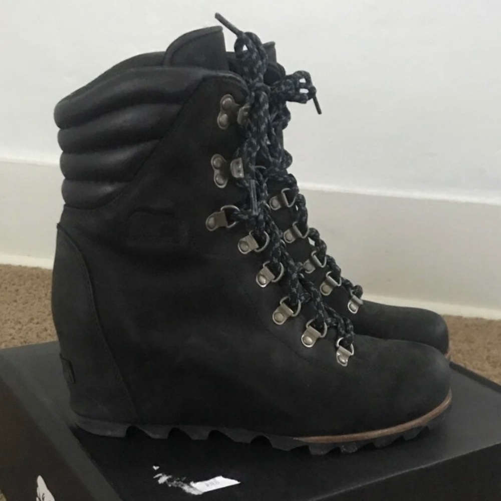 Sorel Conquest Wedge Booties 11